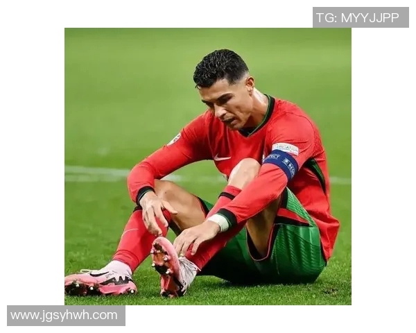 外国足球明星的传奇人生与感人事迹探索